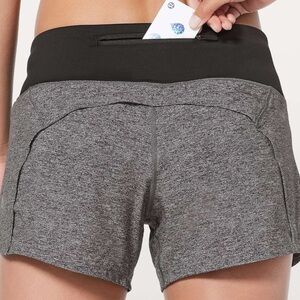 Lululemon Run Times Short II *4"
Heather Lux Multi Black / Black Size 4